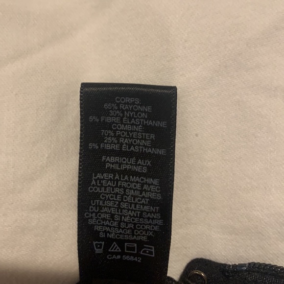 Express Bodycon blue, black, and white mini skirt with hidden side zipper. - Picture 5 of 5